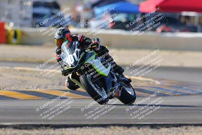 media/Dec-18-2022-SoCal Trackdays (Sun) [[8099a50955]]/Turn 2 (950am)/